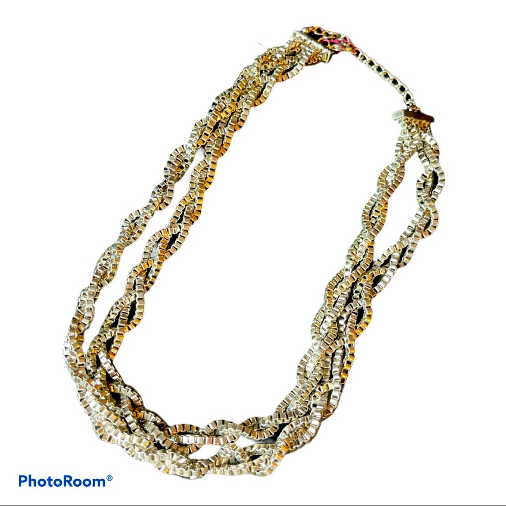 Bright silver chuck double wrapped necklace